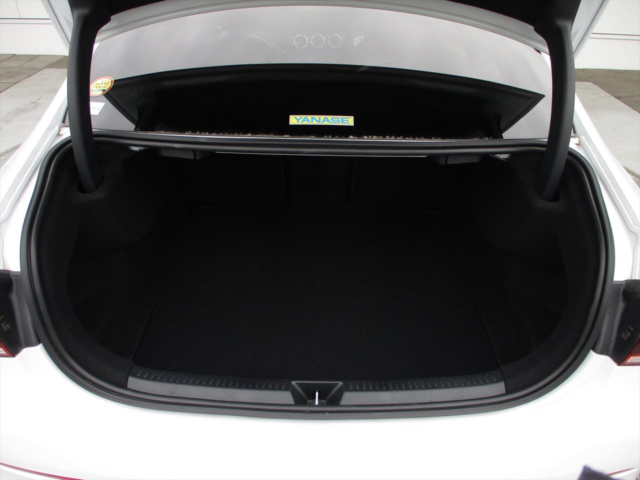 ヤナセのみ ヤナセオリジナル商品｜ 輸入車パーツ・アクセサリー販売事業